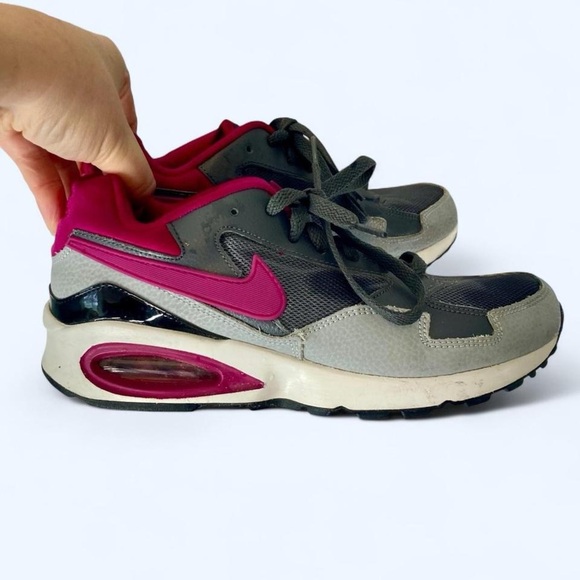 Nike Women's Air Max trainers 7 Pink and Gray New without tags! - Picture 1 of 4